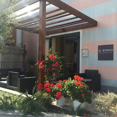 Al Borgo Aparthotel Sarzana Exterior foto