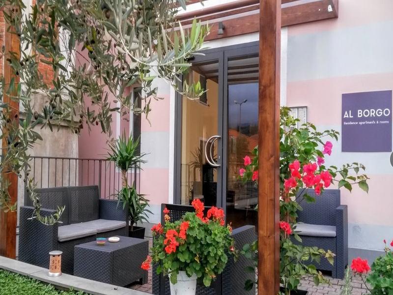 Al Borgo Aparthotel Sarzana Exterior foto