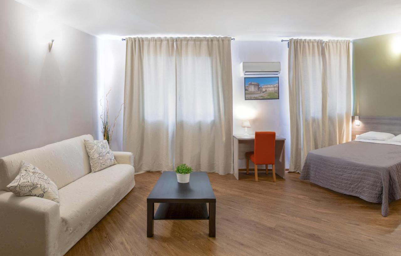 Al Borgo Aparthotel Sarzana Exterior foto